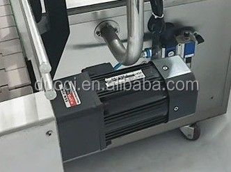 Μηχανή πλήρωσης μπουκαλιών από ανοξείδωτο χάλυβα με πολλαπλές κεφαλές