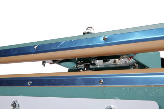 Εύκολη στη λειτουργία PFS-650*2 Μηχανή σφράγισης με πέλμα ποδιών από αλουμίνιο για τη βιομηχανία τροφίμων